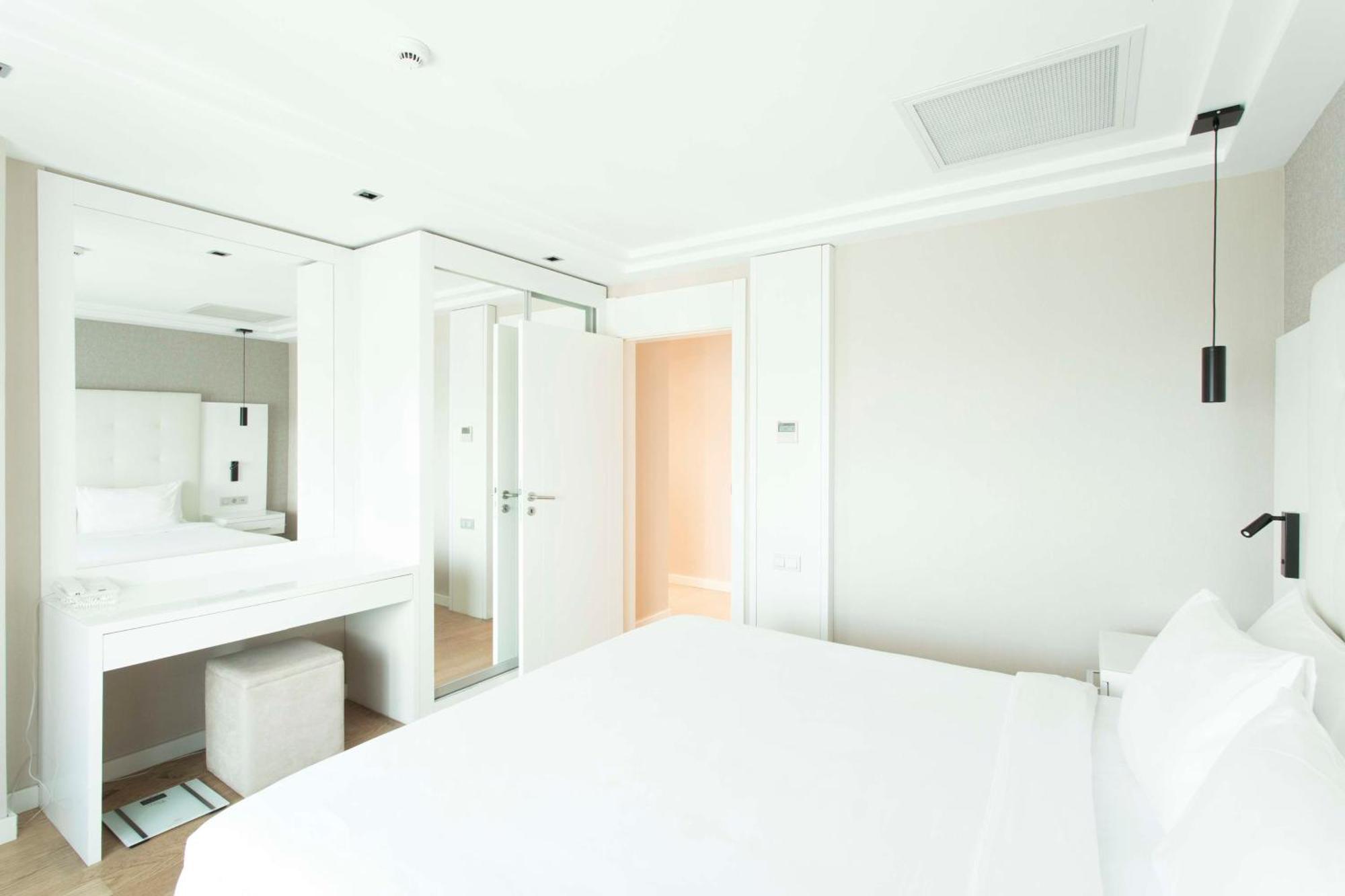 เรดิสัน เรสซิเดนซ์ อรุปา ทีอีเอ็ม อิสตันบูล Hotel ภายนอก รูปภาพ